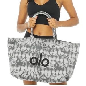 NWT Alo tote bag!